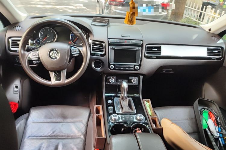 Used Volkswagen Touareg 2017 3.0 TSI Touareg Model Interior 2