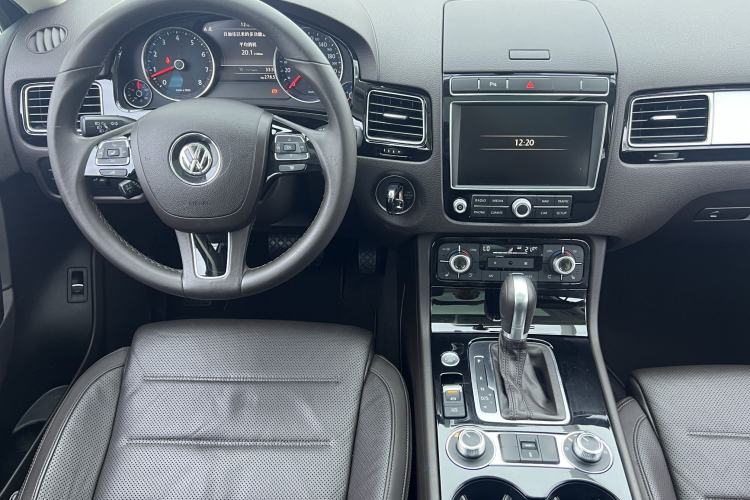 Used Volkswagen Touareg 2017 3.0 TSI Touareg Edition Interior 5
