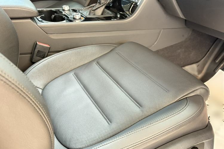 Used Volkswagen Touareg 2017 3.0 TSI Touareg Model Interior 6