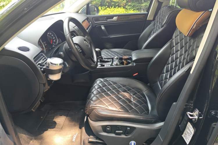 Used Volkswagen Touareg 2017 3.0 TSI Executive Edition Left Front Seat