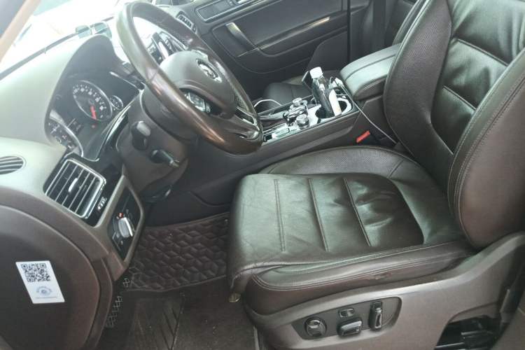 Used Volkswagen Touareg 2017 3.0 TSI Touareg Edition Left Front Seat