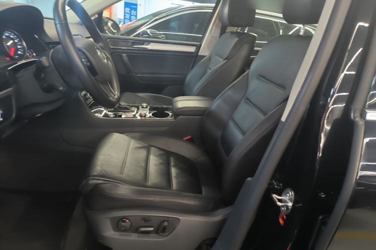 Used Volkswagen Touareg 2017 3.0 TSI Touareg Edition Left Front Seat
