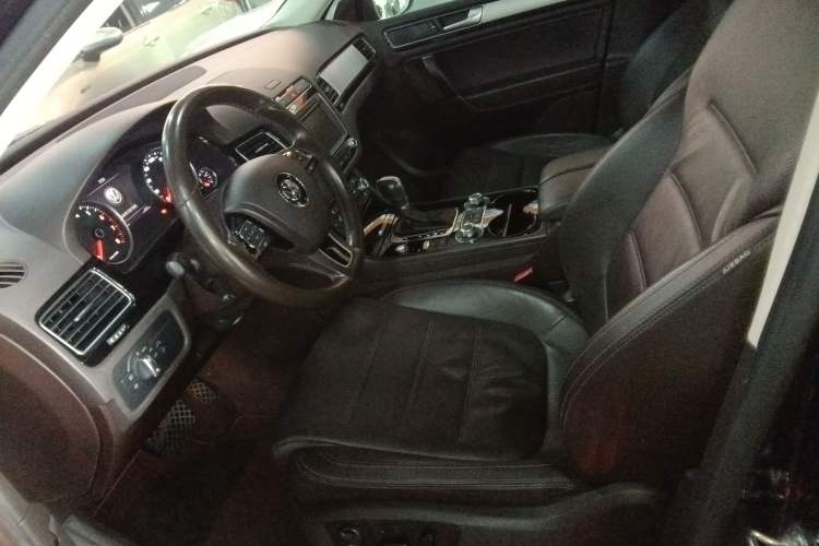 Used Volkswagen Touareg 2017 3.0 TSI Touareg Model Left Front Seat
