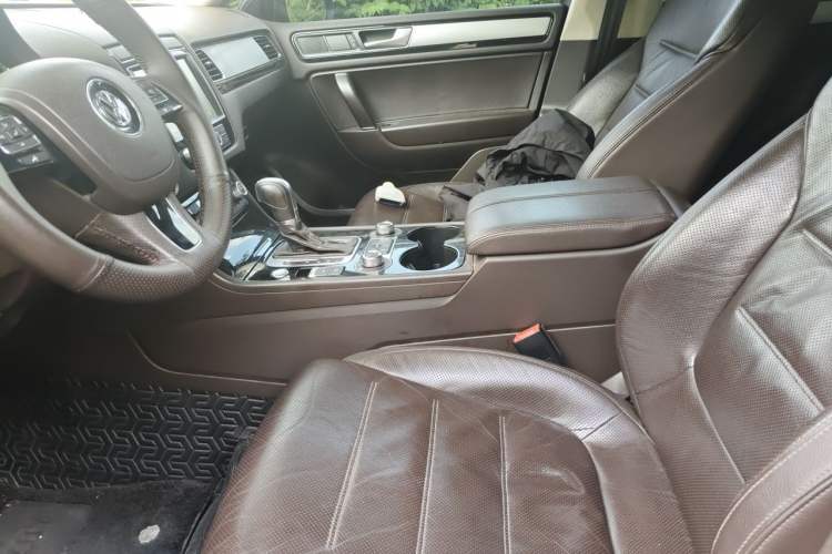 Used Volkswagen Touareg 2017 3.0 TSI Touareg Edition Left Front Seat