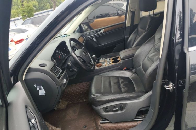 Used Volkswagen Touareg 2017 3.0 TSI Touareg Edition Left Front Seat
