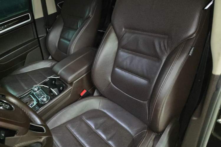 Used Volkswagen Touareg 2017 3.0 TSI Yuyue Model Left Front Seat