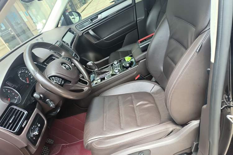 Used Volkswagen Touareg 2017 3.0 TSI Touareg Edition Left Front Seat