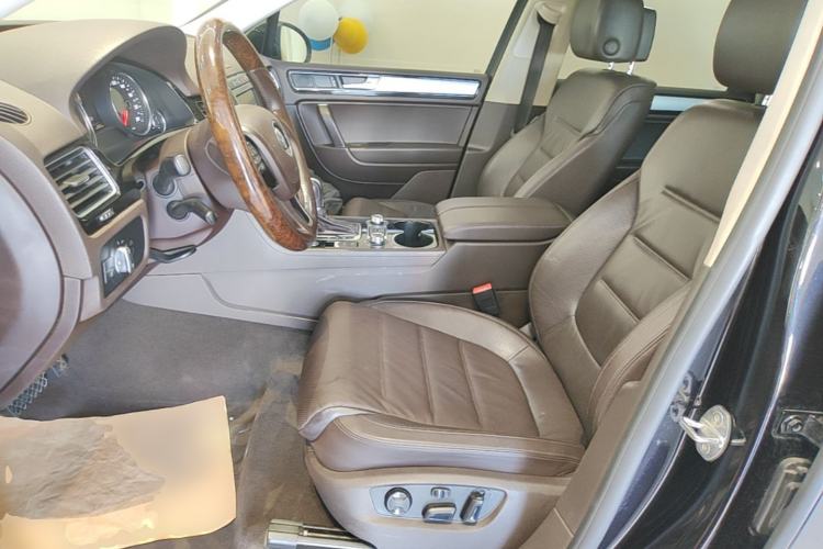 Used Volkswagen Touareg 2017 3.0 TSI Touareg Edition Left Front Seat