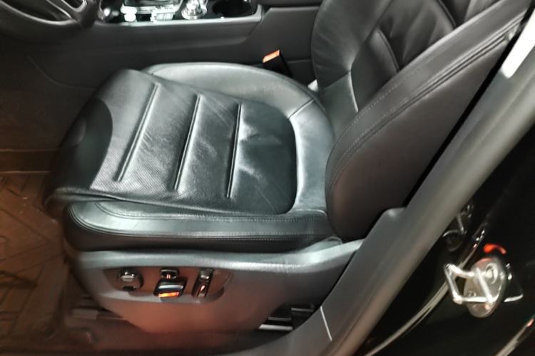 Used Volkswagen Touareg 2017 3.0 TSI Touareg Model Left Front Seat