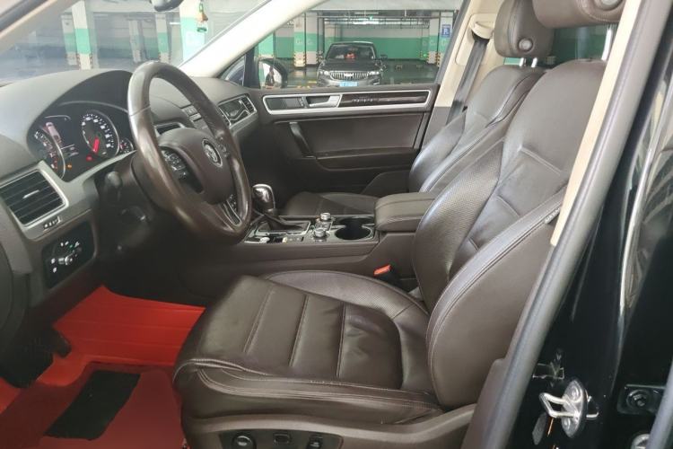 Used Volkswagen Touareg 2017 3.0 TSI Touareg Model Left Front Seat