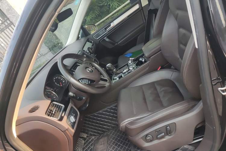 Used Volkswagen Touareg 2017 3.0 TSI Touareg Edition Left Front Seat