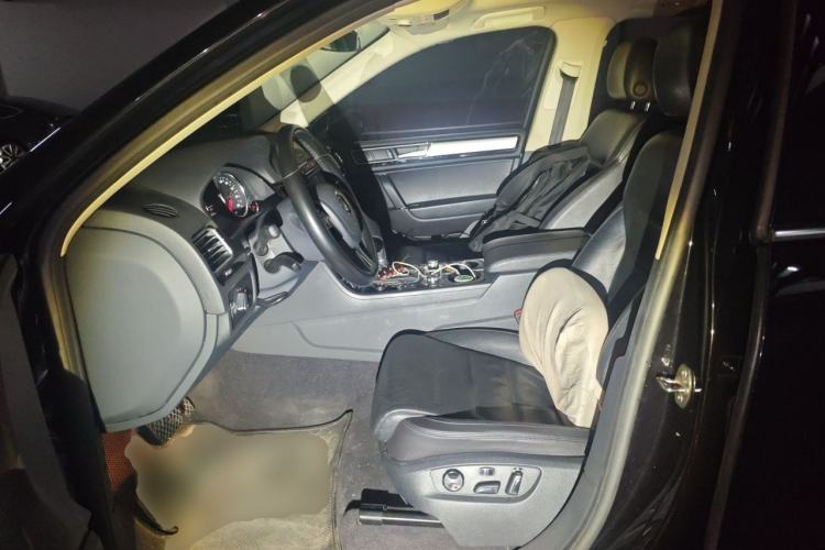 Used Volkswagen Touareg 2017 3.0 TSI Touareg Edition Left Front Seat
