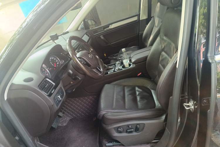 Used Volkswagen Touareg 2017 3.0 TSI Touareg Model Left Front Seat