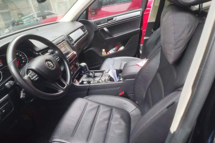 Used Volkswagen Touareg 2017 3.0 TSI Touareg Model Left Front Seat