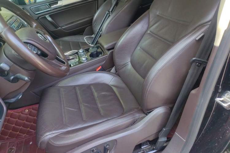Used Volkswagen Touareg 2017 3.0 TSI Touareg Model Left Front Seat
