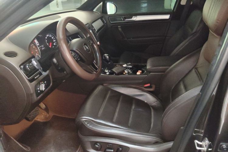 Used Volkswagen Touareg 2017 3.0 TSI Touareg Model Left Front Seat