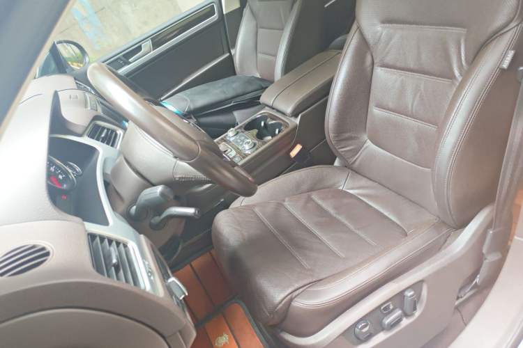 Used Volkswagen Touareg 2017 3.0 TSI Touareg Edition Left Front Seat