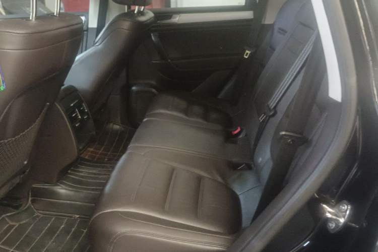 Used Volkswagen Touareg 2017 3.0 TSI Touareg Model Left Rear Seat
