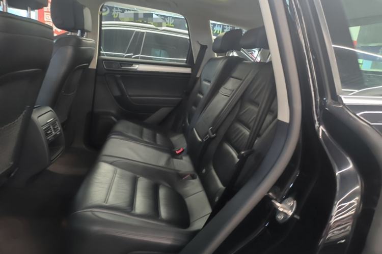 Used Volkswagen Touareg 2017 3.0 TSI Touareg Edition Left Rear Seat