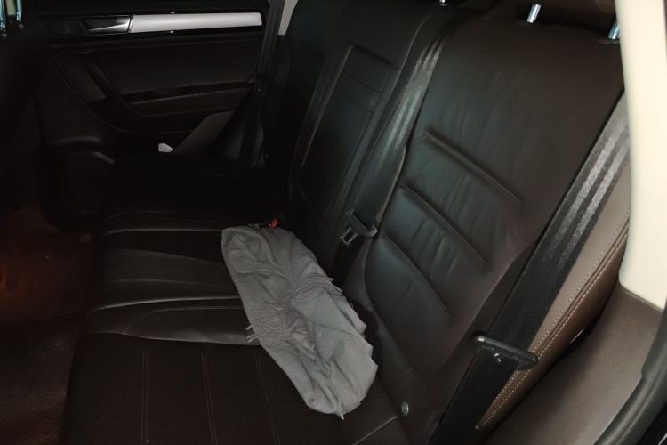 Used Volkswagen Touareg 2017 3.0 TSI Touareg Edition Left Rear Seat
