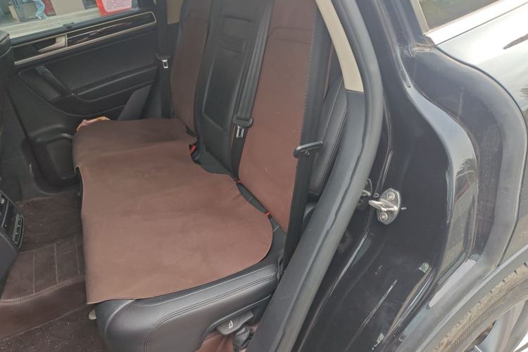 Used Volkswagen Touareg 2017 3.0 TSI Yuyue Model Left Rear Seat