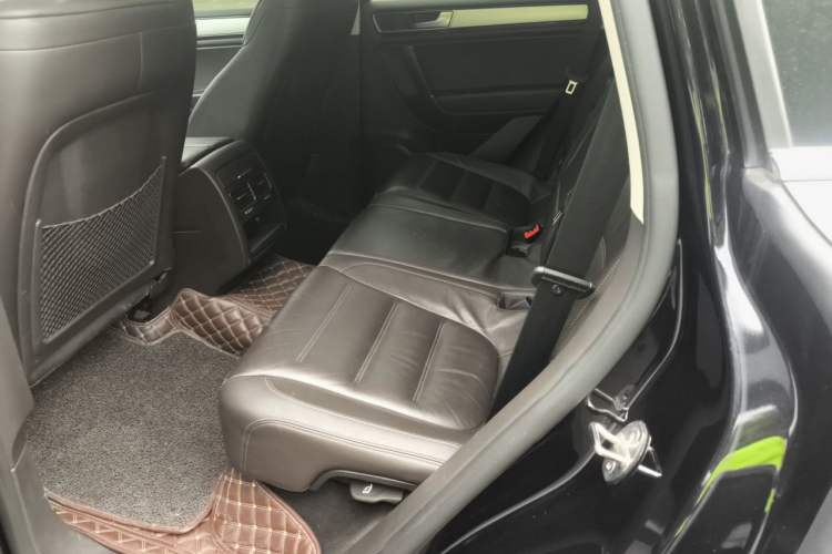 Used Volkswagen Touareg 2017 3.0 TSI Touareg Edition Left Rear Seat