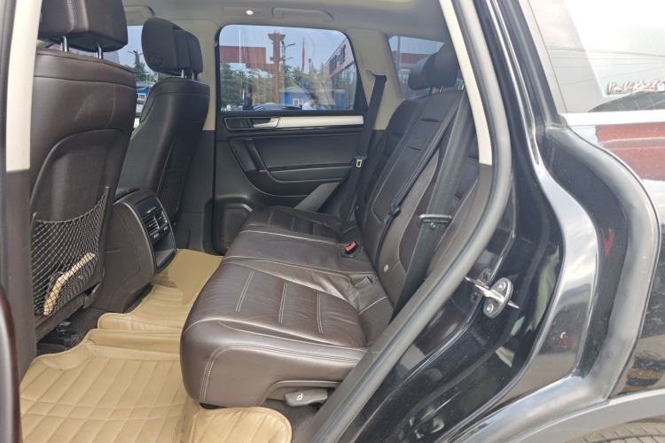 Used Volkswagen Touareg 2017 3.0 TSI Touareg Edition Left Rear Seat