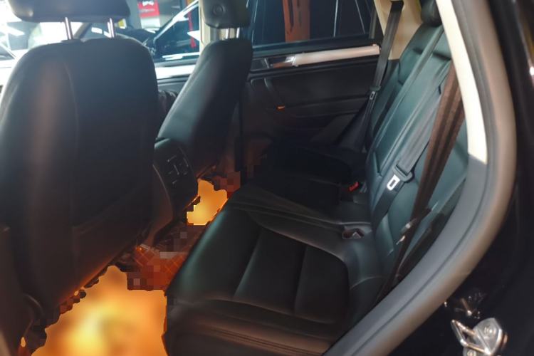 Used Volkswagen Touareg 2017 3.0 TSI Start Edition Left Rear Seat
