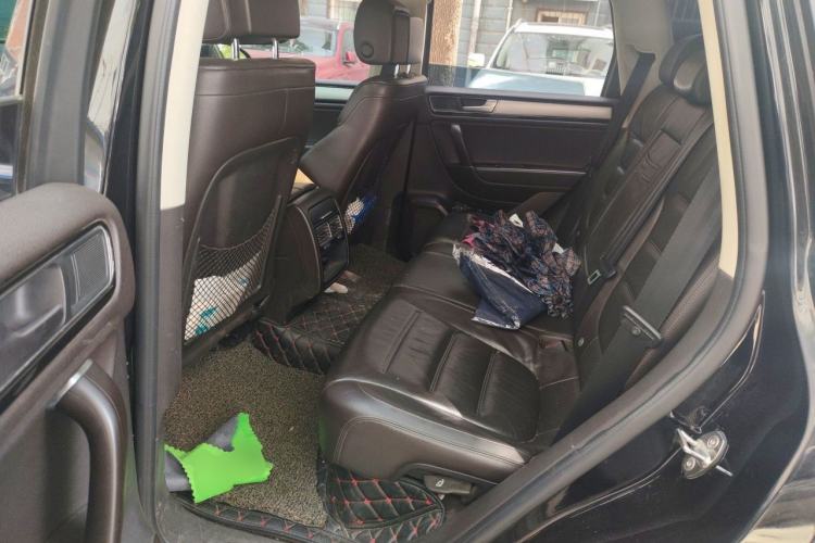 Used Volkswagen Touareg 2017 3.0 TSI Touareg Model Left Rear Seat