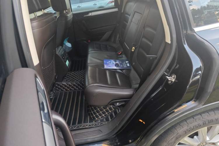 Used Volkswagen Touareg 2017 3.0 TSI Touareg Edition Left Rear Seat