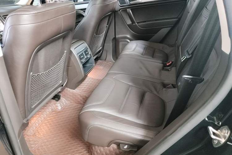 Used Volkswagen Touareg 2017 3.0 TSI Start Edition Left Rear Seat