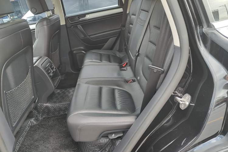Used Volkswagen Touareg 2017 3.0 TSI Touareg Edition Left Rear Seat