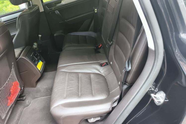 Used Volkswagen Touareg 2017 3.0 TSI Expedition Edition Left Rear Seat