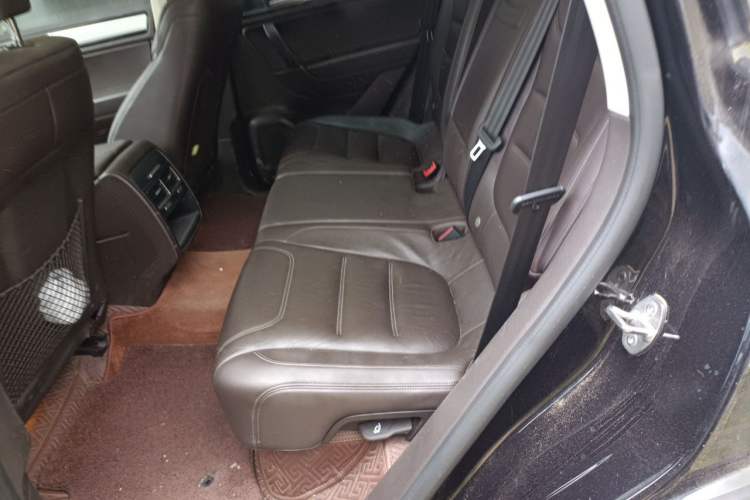 Used Volkswagen Touareg 2017 3.0 TSI Touareg Edition Left Rear Seat