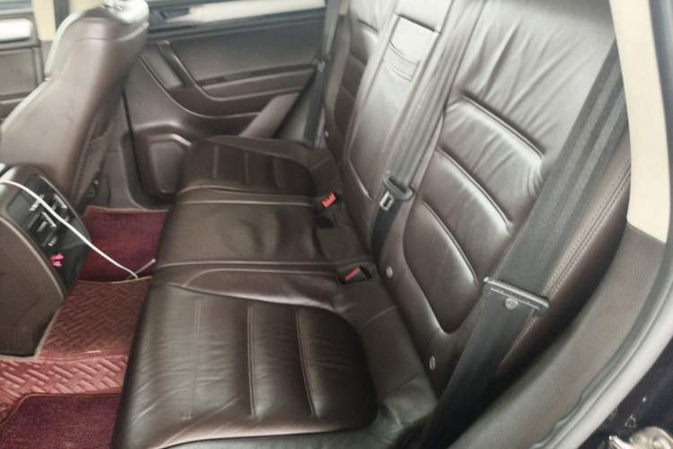 Used Volkswagen Touareg 2017 3.0 TSI Touareg Edition Left Rear Seat