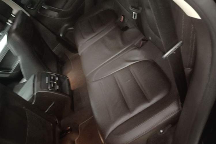 Used Volkswagen Touareg 2017 3.0 TSI Touareg Edition Left Rear Seat