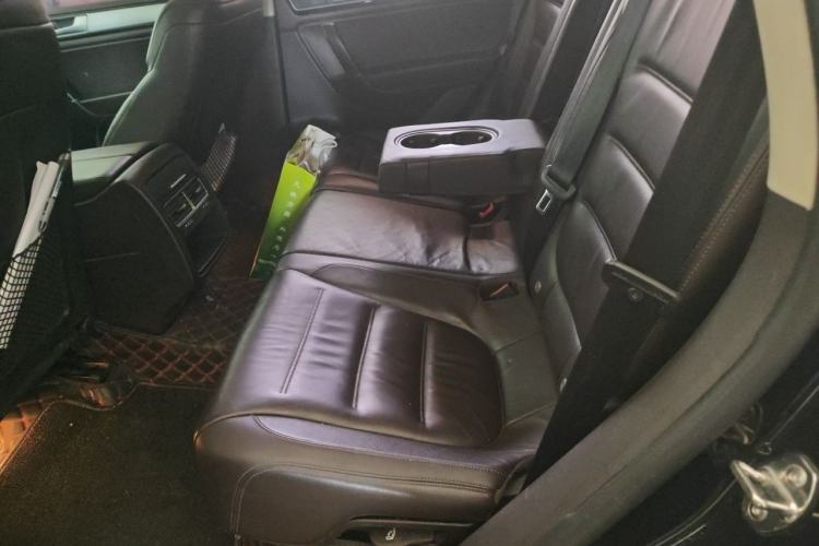 Used Volkswagen Touareg 2017 3.0 TSI Touareg Model Left Rear Seat