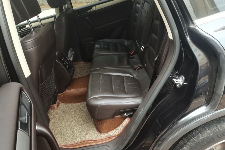 Used Volkswagen Touareg 2017 3.0 TSI Touareg Edition Left Rear Seat