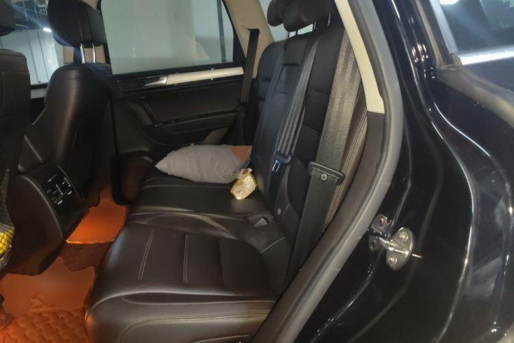 Used Volkswagen Touareg 2017 3.0 TSI Touareg Edition Left Rear Seat