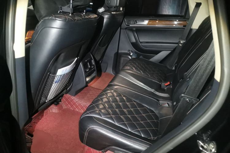 Used Volkswagen Touareg 2017 3.0 TSI Executive Edition Left Rear Seat