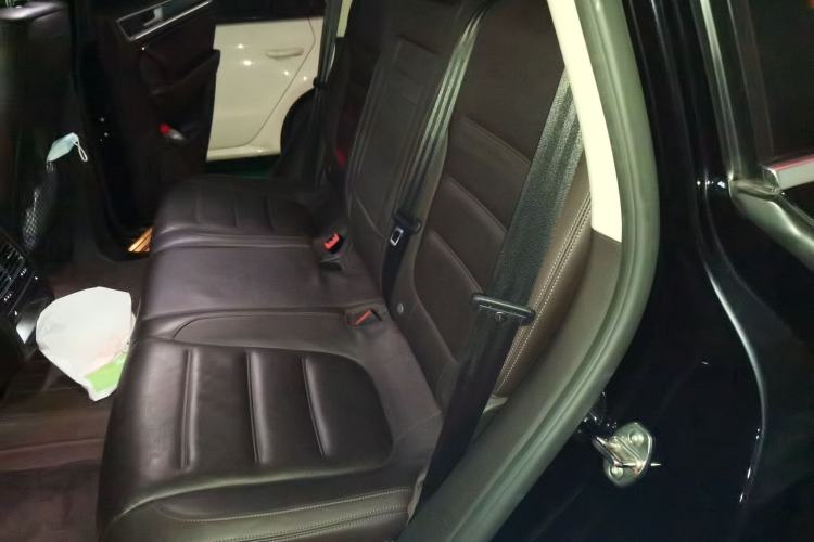 Used Volkswagen Touareg 2017 3.0 TSI Yuyue Model Left Rear Seat