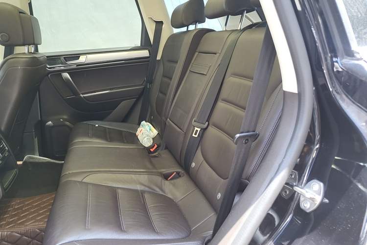 Used Volkswagen Touareg 2017 3.0 TSI Touareg Edition Left Rear Seat