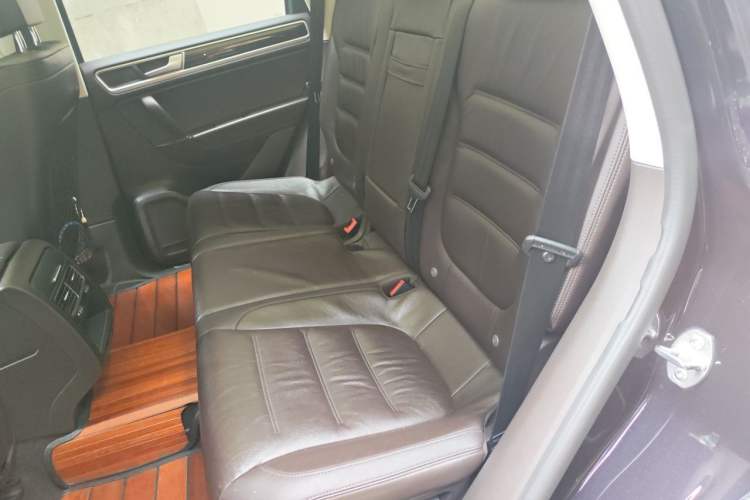 Used Volkswagen Touareg 2017 3.0 TSI Touareg Edition Left Rear Seat