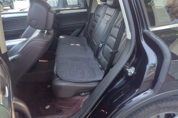 Used Volkswagen Touareg 2017 3.0 TSI Touareg Edition Left Rear Seat