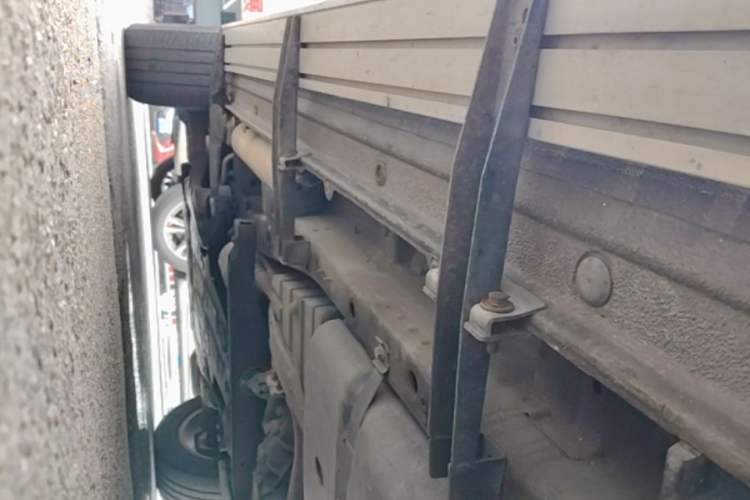 Used Volkswagen Touareg 2017 3.0 TSI Touareg Model Left Side Sill