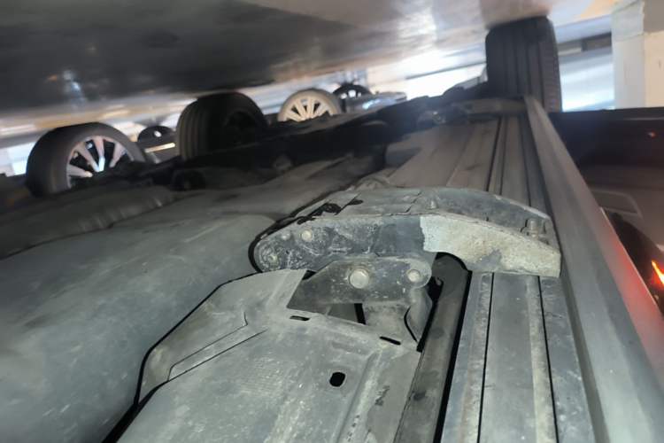 Used Volkswagen Touareg 2017 3.0 TSI Touareg Edition Left Side Sill