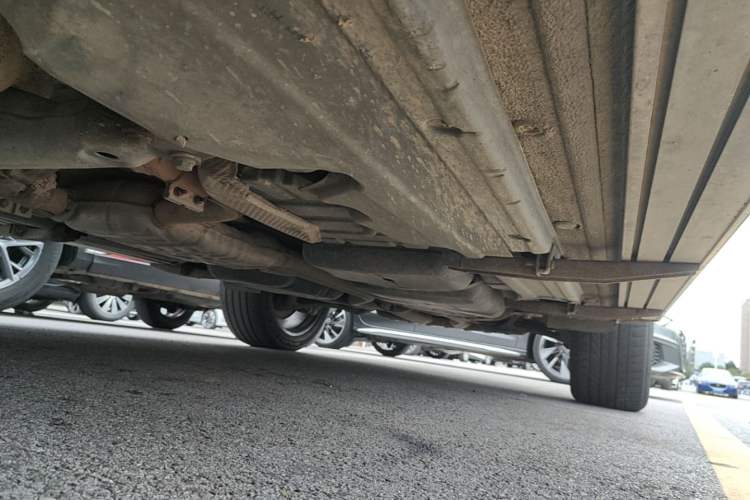 Used Volkswagen Touareg 2017 3.0 TSI Touareg Edition Left Side Sill