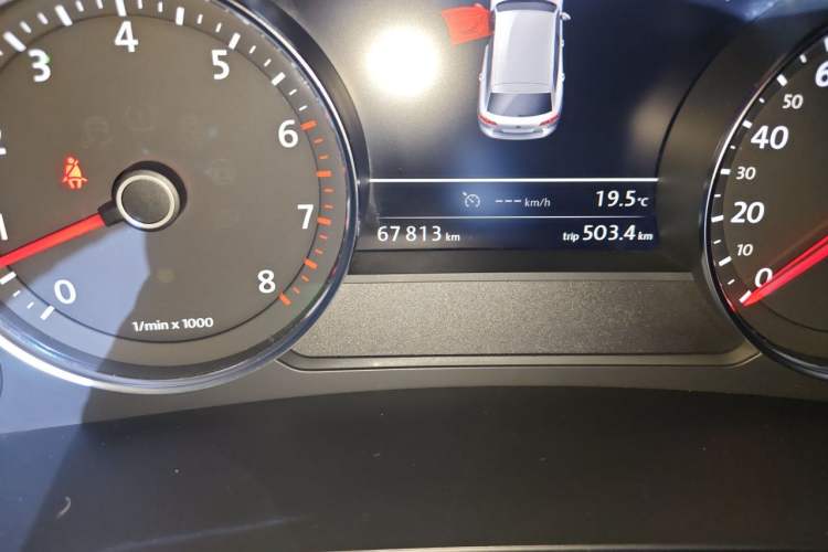 Used Volkswagen Touareg 2017 3.0 TSI Touareg Edition Odometer Close Up