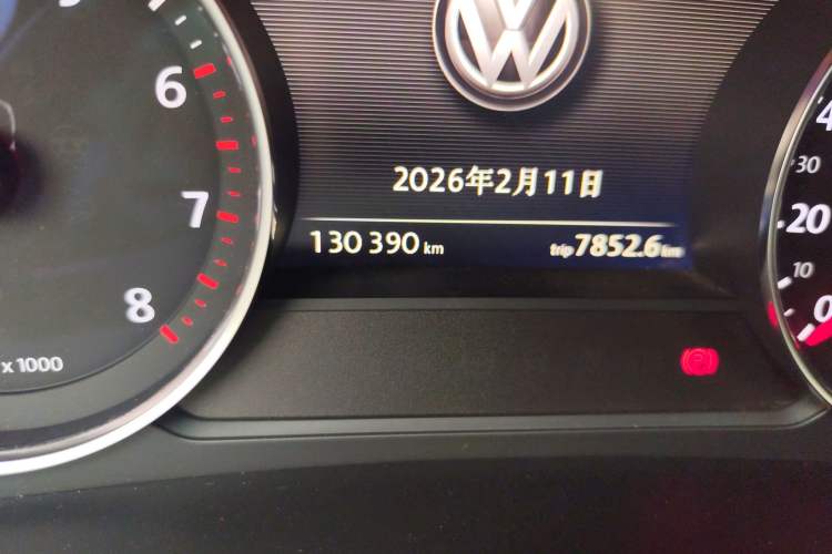Used Volkswagen Touareg 2017 3.0 TSI Touareg Edition Odometer Close Up