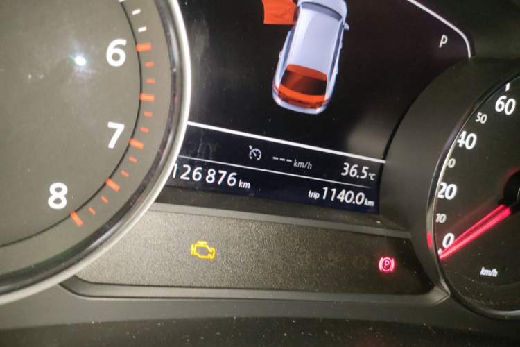 Used Volkswagen Touareg 2017 3.0 TSI Touareg Edition Odometer Close Up